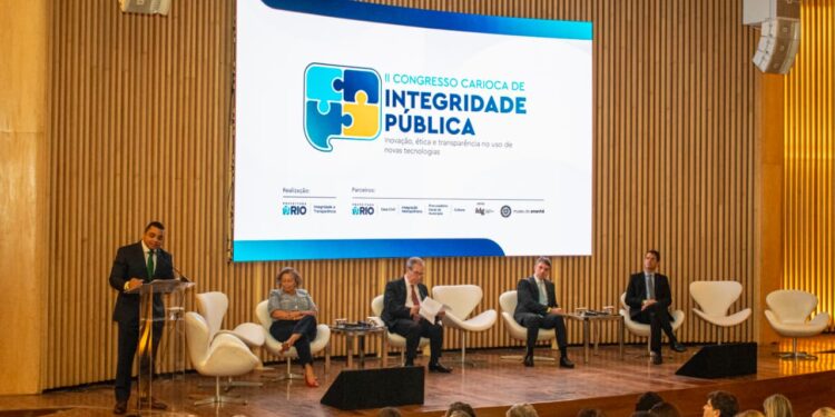 Ministro do STJ e autoridades marcam presença no II Congresso Carioca de Integridade Pública