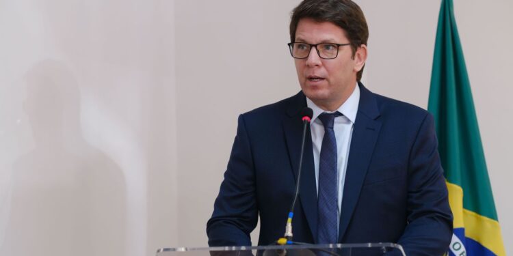 PGR investiga Mário Frias por “rachadinha”