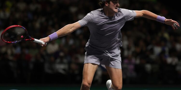 João Fonseca conhece chave em Roland Garros e pode enfrentar Djoko
