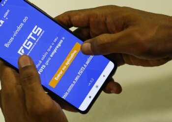 Caixa antecipa saque-aniversário do FGTS para demitidos