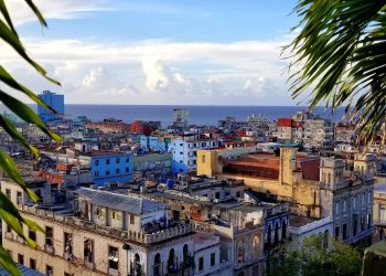 Em novas sanções, EUA miram empresa de mineração e presidente de Cuba