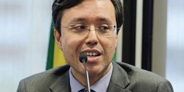 Justiça de SP ordena soltura de ex-auditor acusado de liderar fraude b
