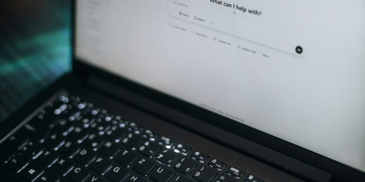 Advogado é punido após tentar manipular sistema de IA do TJ-MG
