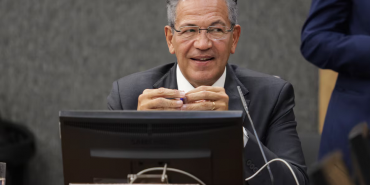 ‘Salário não está à altura do trabalho’, diz ministro do STJ